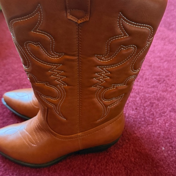 Women's Tan Western Boots - Picture 3 of 4